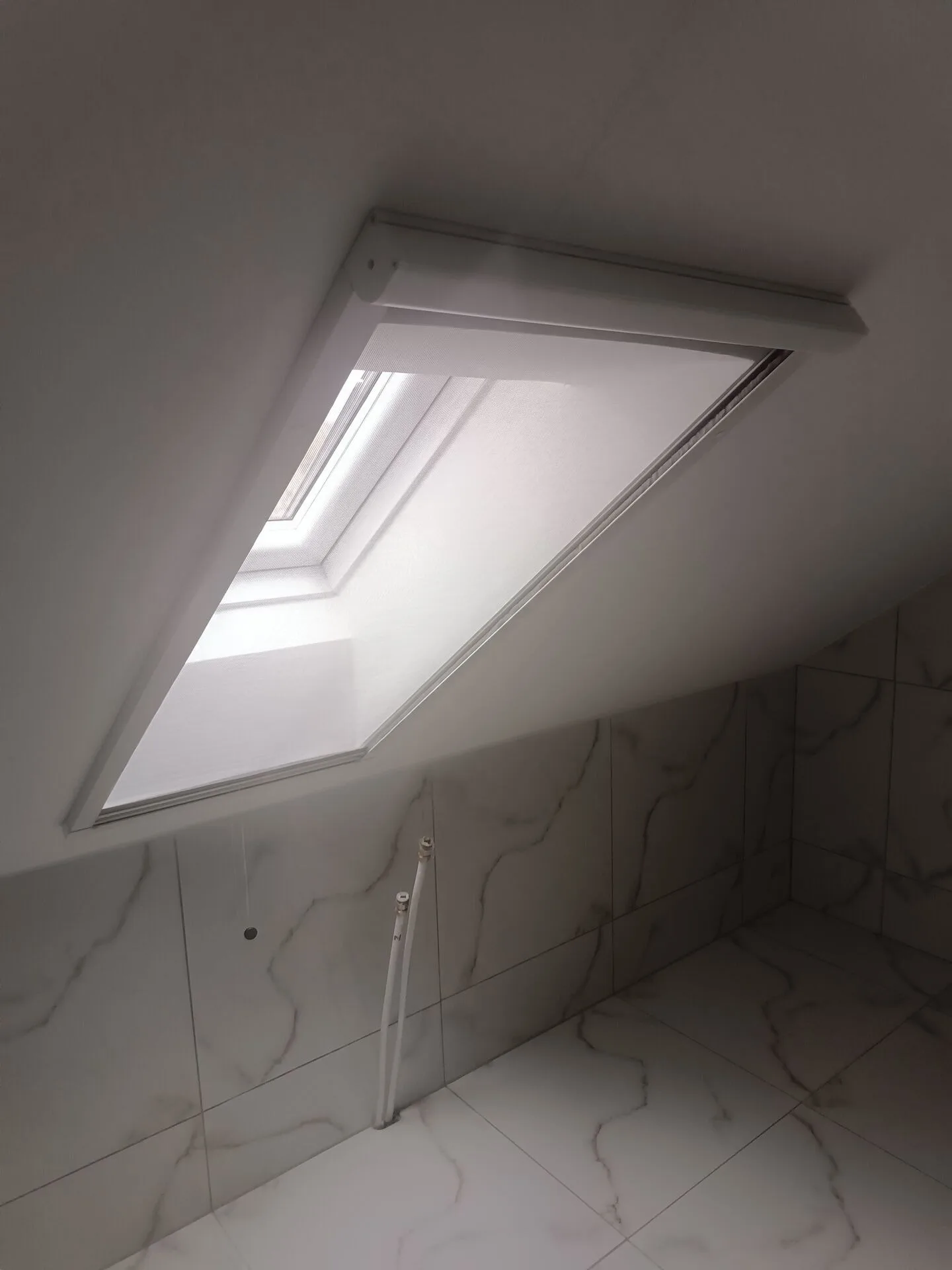 Moskitiery na okna dachowe Velux – Kraków